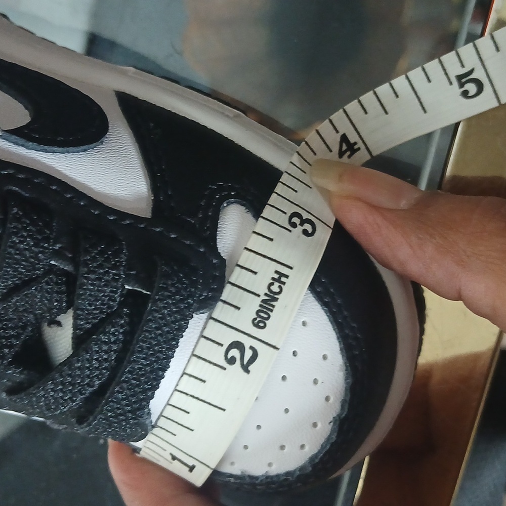 Nike Dunk Low Black And White (Panda) Size 5c - Picture 13 of 16